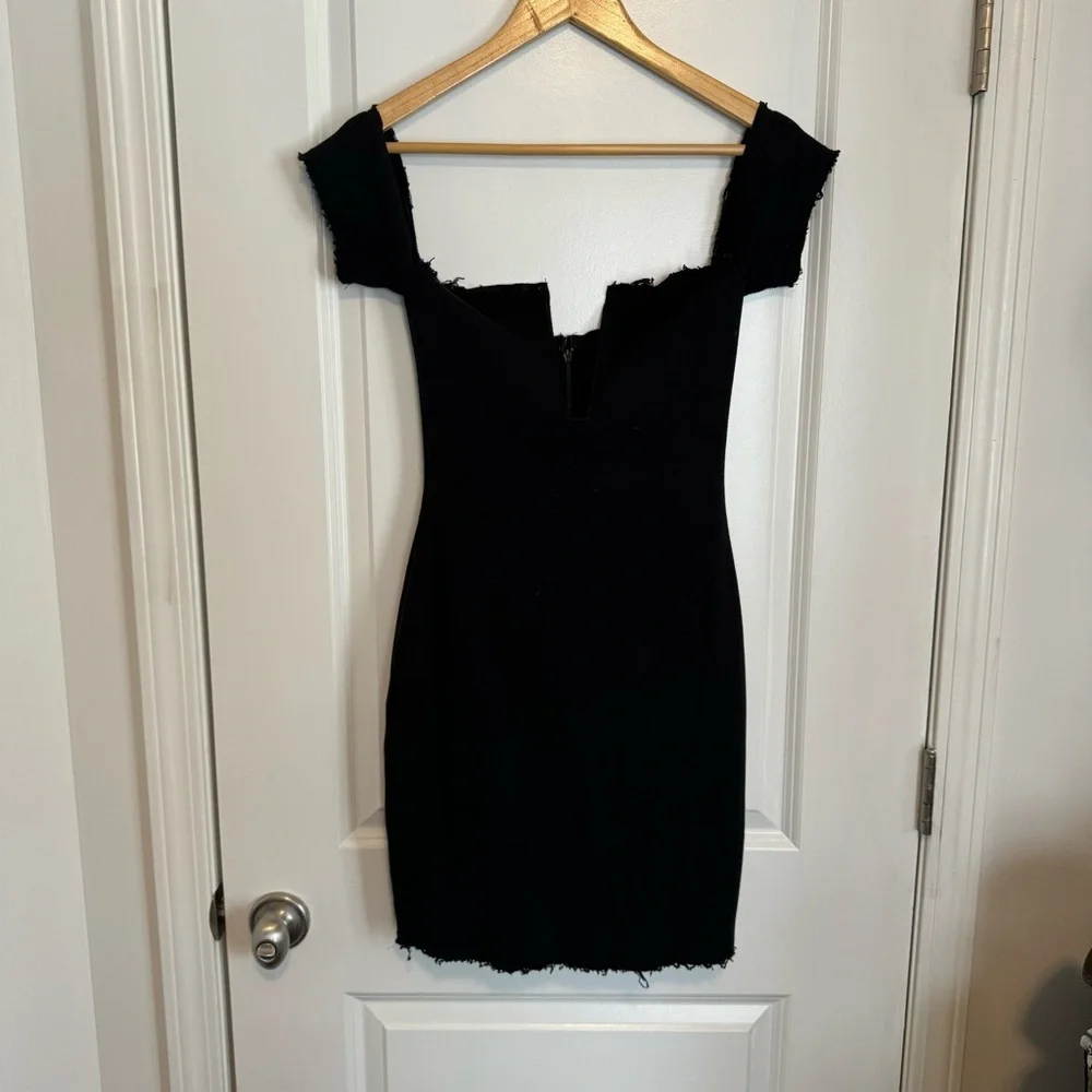 MISTRESS ROCKS DEEP V-CUT DRESS - Picture 1 of 4